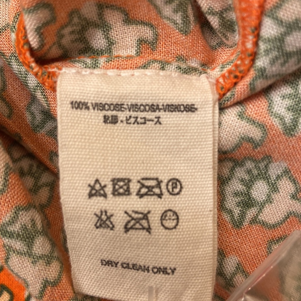 Jen’s Pirate Booty button down blouse. Size S. NWOT. Orange print. - Picture 8 of 8